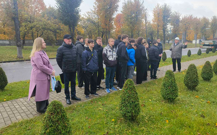 2025-10-17_16-08-51-1).jpg 2025-10-17_16-08-51-1).jpg