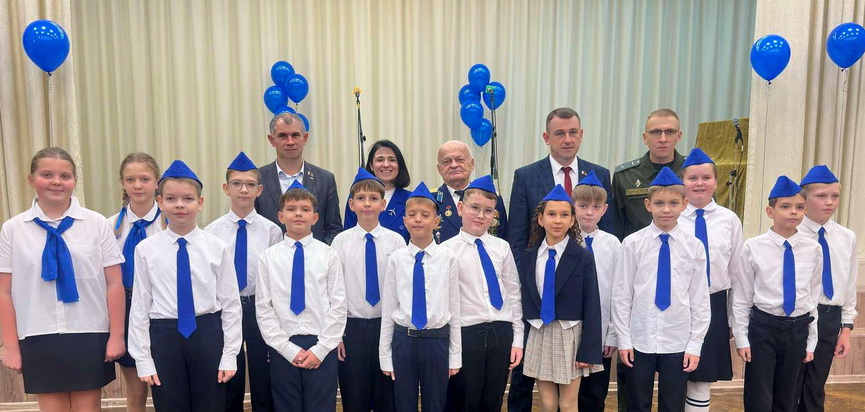 24-10_1.jpg 24-10_1.jpg