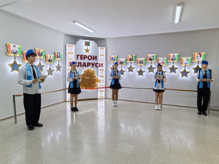 0-02-05-47100.jpg 0-02-05-47100.jpg