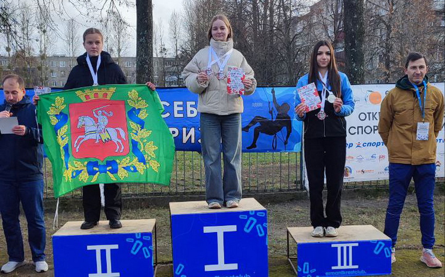 20251116_172703_001.jpg 20251116_172703_001.jpg