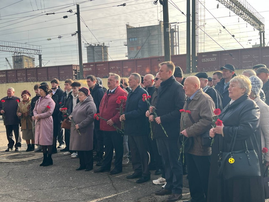 07-11-(4).jpeg 07-11-(4).jpeg