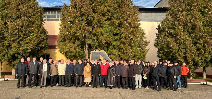 07-11-(3).jpeg 07-11-(3).jpeg