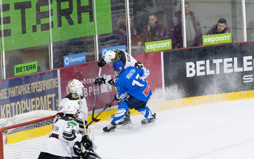 aviator-4-11 (4).jpg