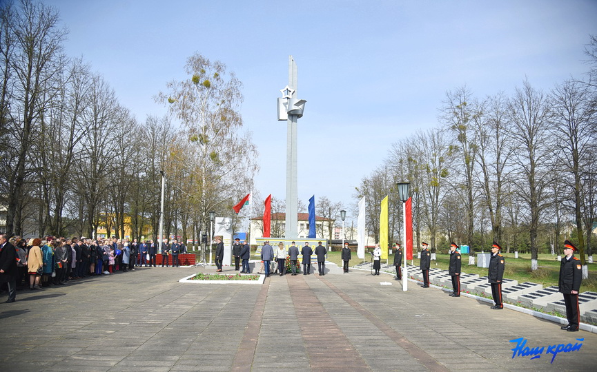 1-vozlozhenie-1-05-22_13.JPG