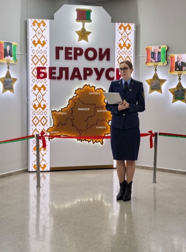 2025-12-22_19-56-28-199.jpg 2025-12-22_19-56-28-199.jpg