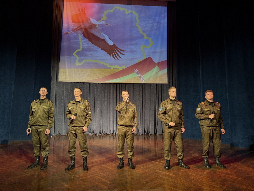 photo_2025-10-16_21-32-42 (4).jpg photo_2025-10-16_21-32-42 (4).jpg