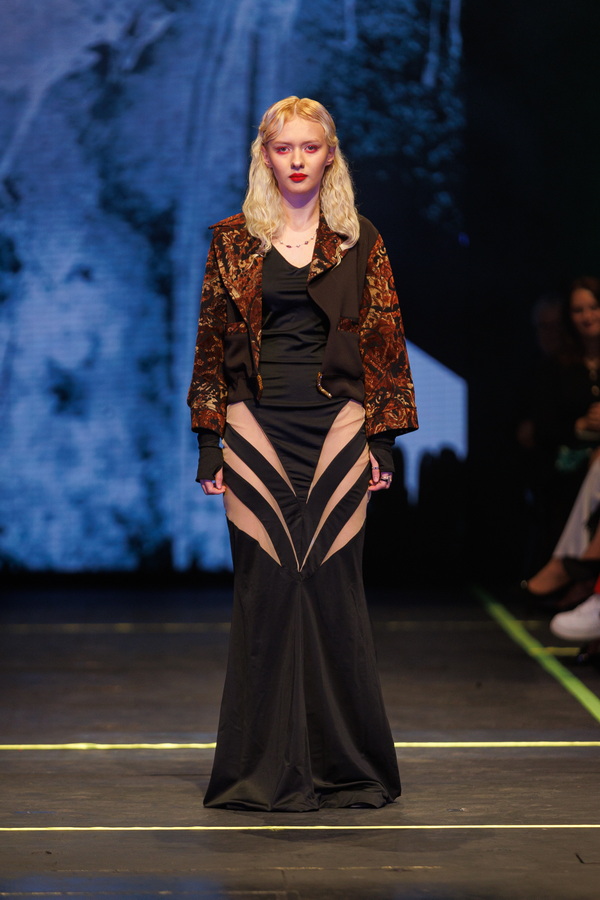 151220251029 (2).jpg