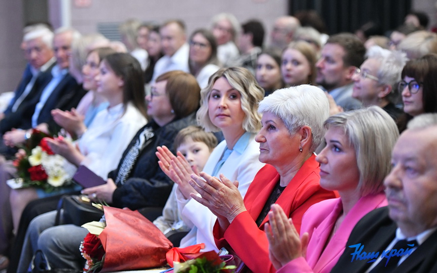 den-medika-(13).JPG