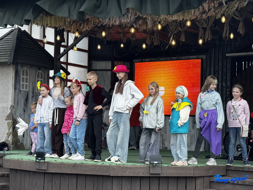 festival-(22).jpeg festival-(22).jpeg