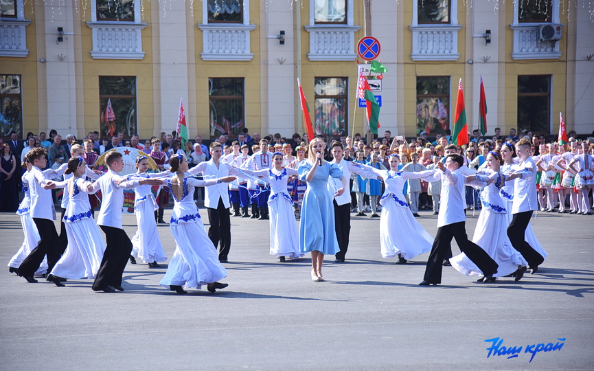 v-baranovichakh-otmechayut-vazhnyj-gosudarstvennyj-prazdnik- (13).JPG