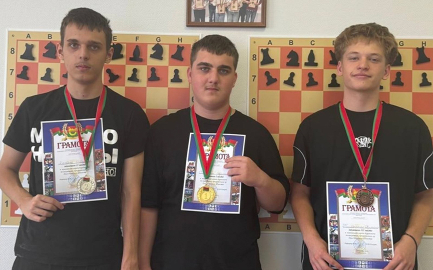 2025-09-09_10-38-39-836.jpg 2025-09-09_10-38-39-836.jpg