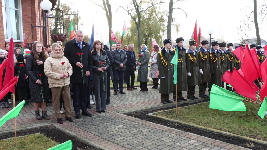 8R5A3262_MP4_11_05_12_00__03.jpg 8R5A3262_MP4_11_05_12_00__03.jpg