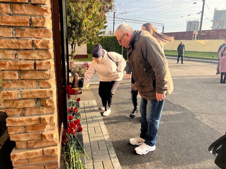 07-11-(5).jpeg 07-11-(5).jpeg