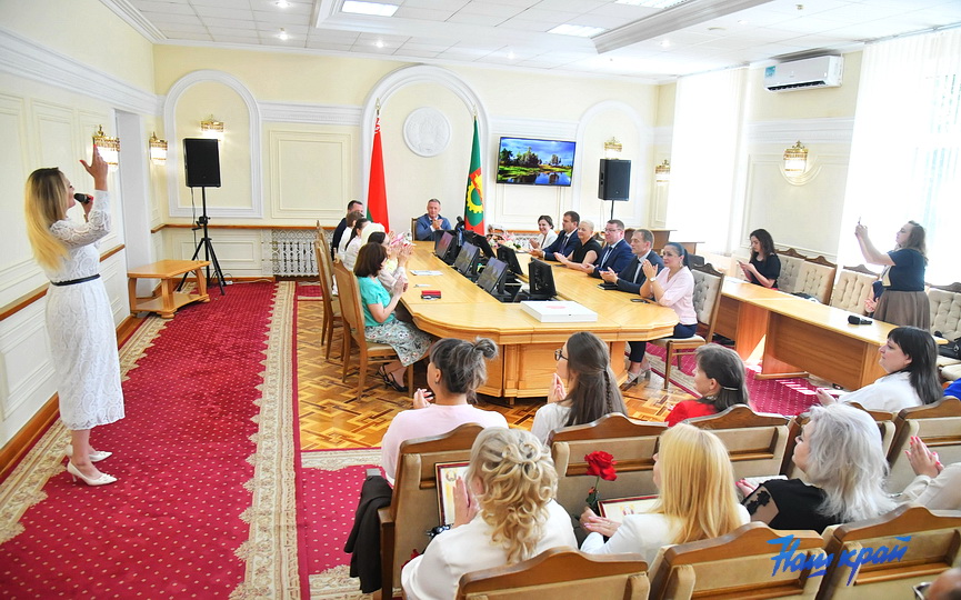 den-rabotnikov-torgovli-(26).JPG