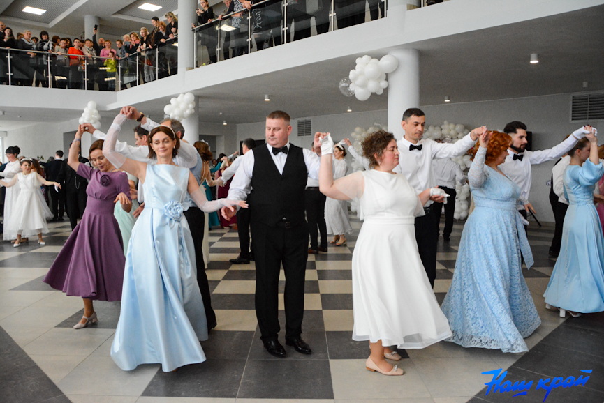 1-0004 (37).jpg 1-0004 (37).jpg