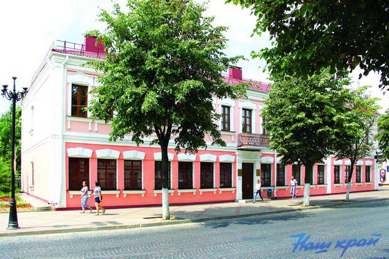 Здание Барановичского краеведческого музея. Июль 2016